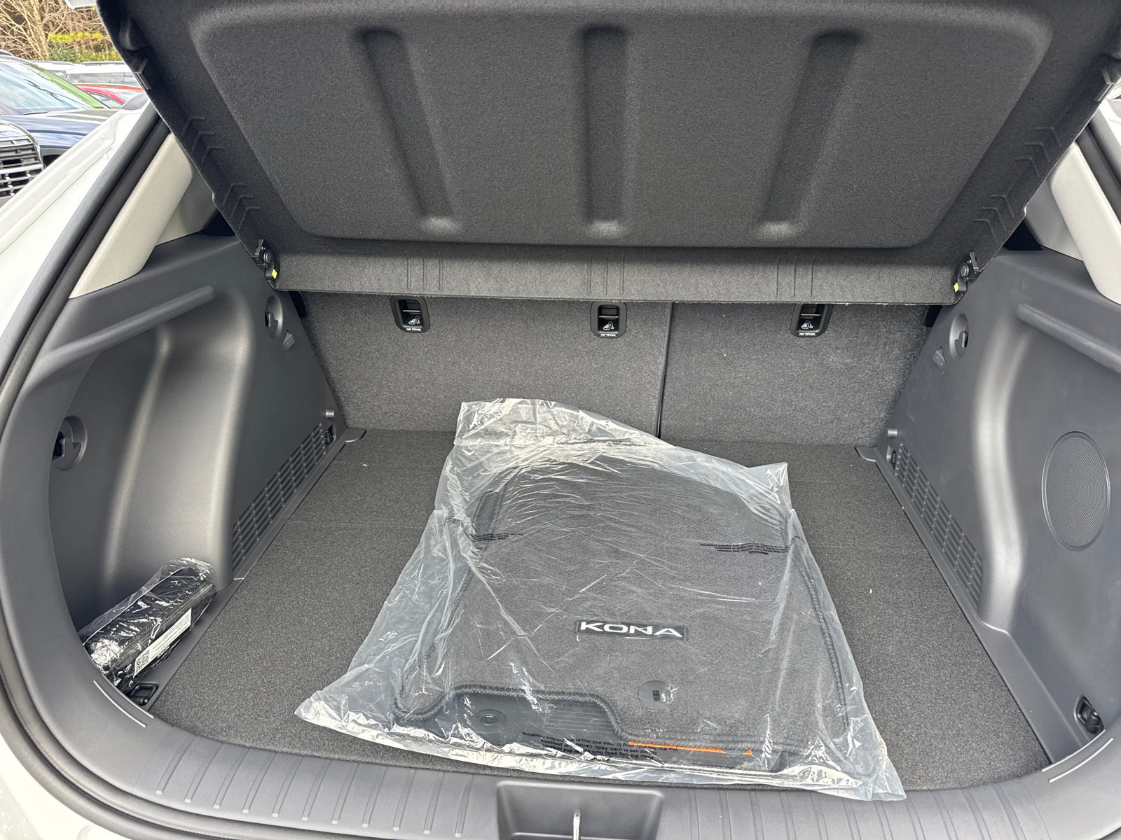 New 2026 Hyundai Kona Limited FWD image 19