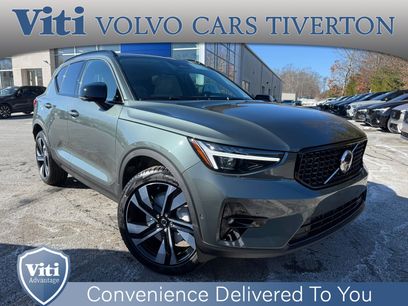 New 2026 Volvo XC40 B5 Ultra w/ Protection Package Premier