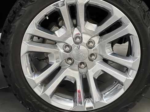 Used 2018 GMC Yukon Denali w/ Open Road Package AWD/4WD image 83