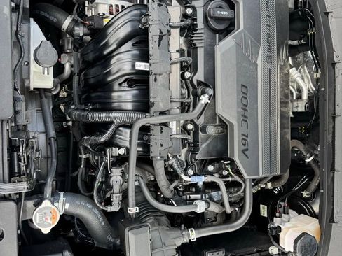 Certified 2025 Hyundai Kona SEL AWD/4WD image 12