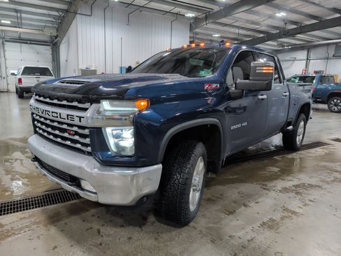 Used 2020 Chevrolet Silverado 2500 LTZ image 6