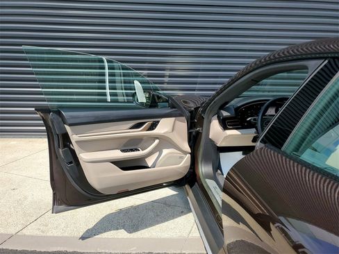 Used 2023 Porsche Taycan 4S image 6