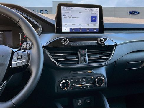 New 2026 Ford Escape Active w/ Cold Weather Package image 7