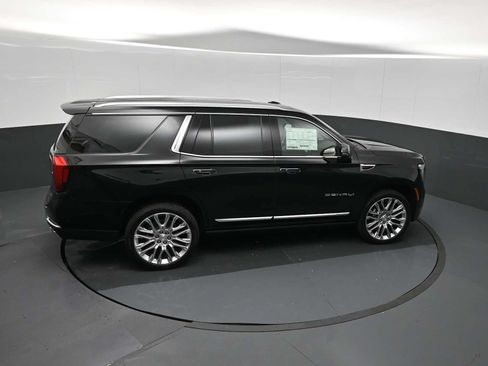 New 2026 GMC Yukon Denali w/ Sun & Power Step Package AWD/4WD image 17