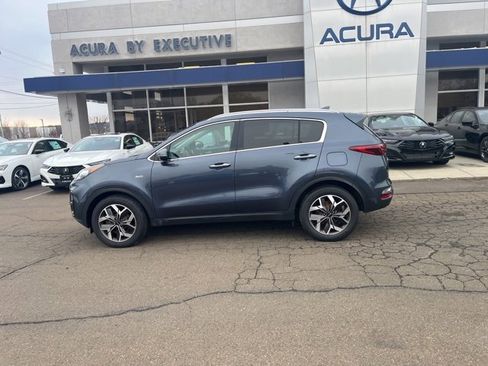 Used 2020 Kia Sportage EX image 4
