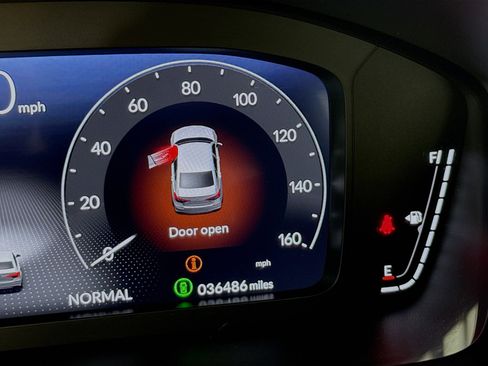 Used 2024 Honda Civic Touring image 13