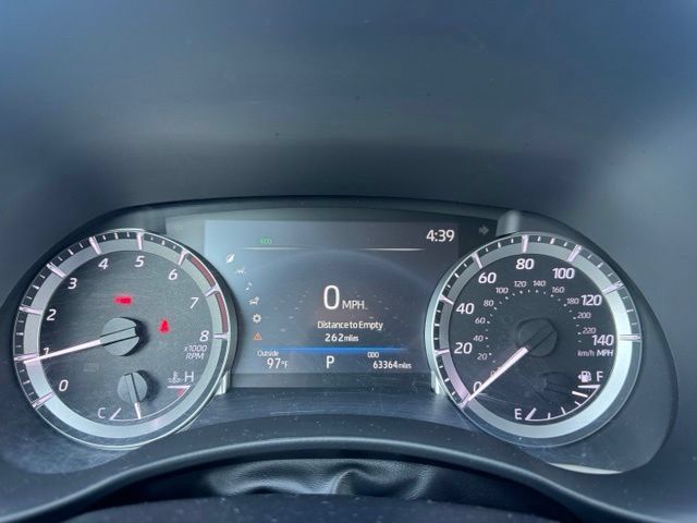 Used 2023 Toyota Highlander XLE FWD image 26