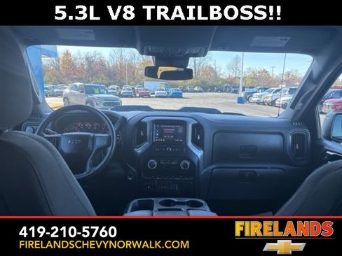 Certified 2024 Chevrolet Silverado 1500 Custom Trail Boss w/ Dark Appearance Package image 19