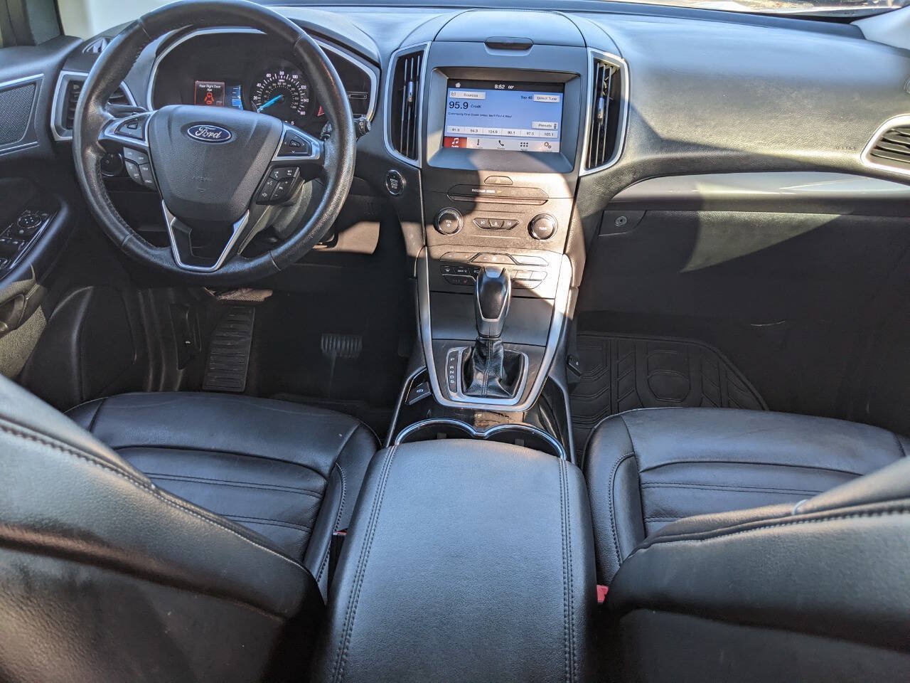 Used 2016 Ford Edge SEL w/ Equipment Group 201A AWD/4WD image 17