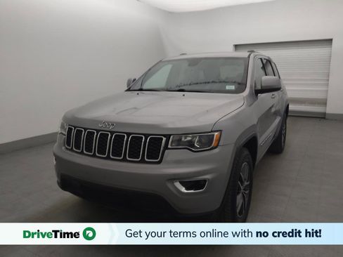 Used 2018 Jeep Grand Cherokee Laredo RWD image 1