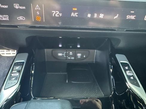 Used 2026 Kia Sorento SX AWD/4WD image 18