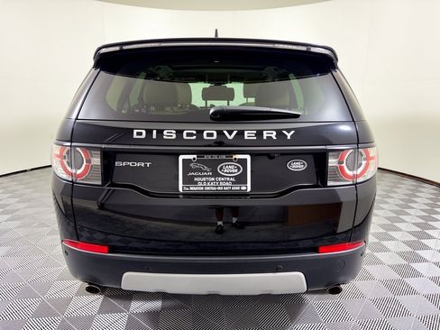 Used 2016 Land Rover Discovery Sport HSE AWD/4WD image 11