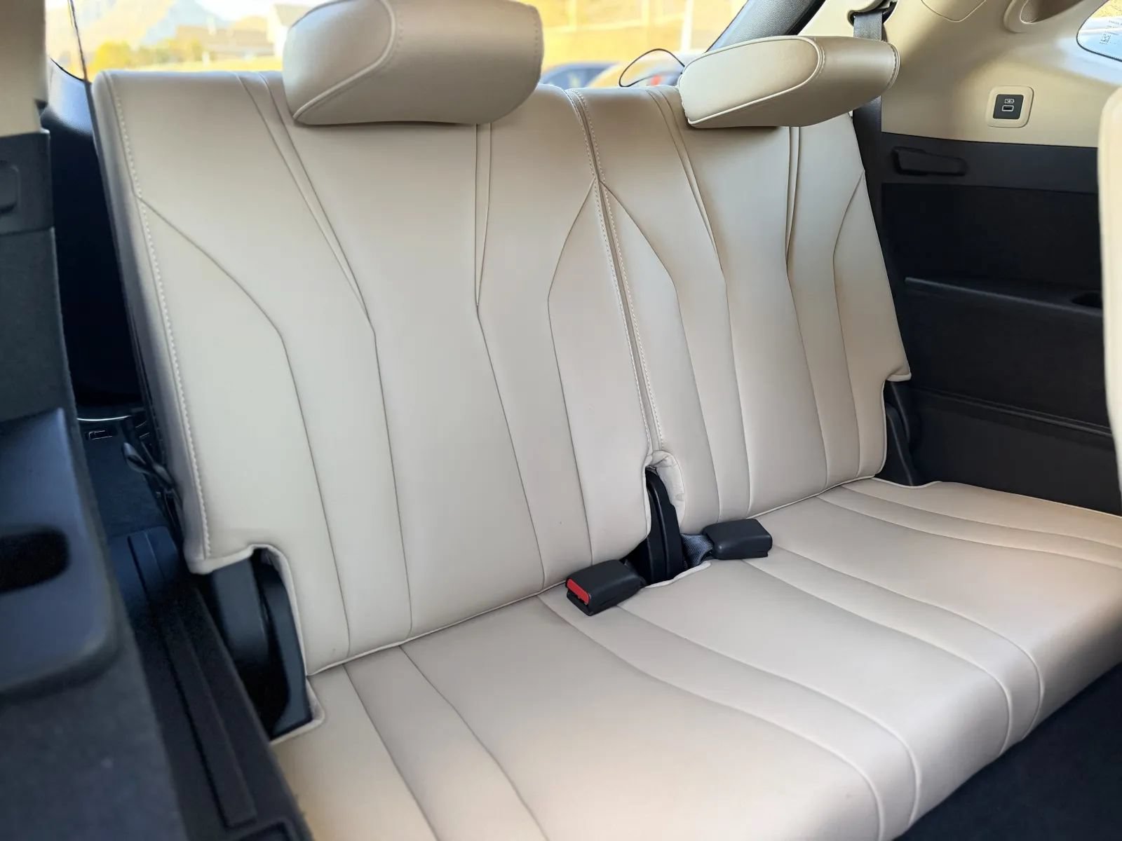 Used 2023 Acura MDX w/ Advance Package AWD/4WD image 19