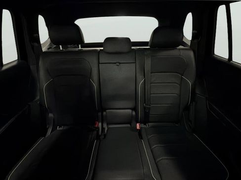 Used 2022 Volkswagen Tiguan SEL R-Line image 24