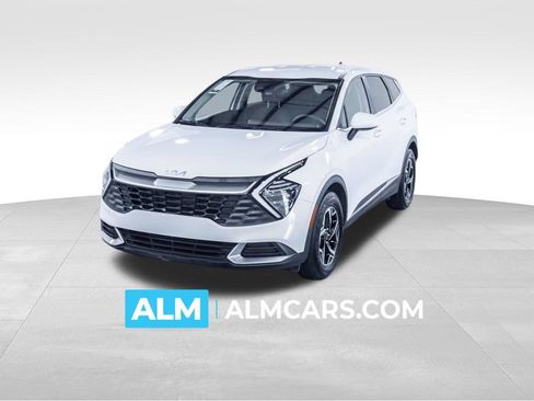 Used 2025 Kia Sportage LX FWD image 1