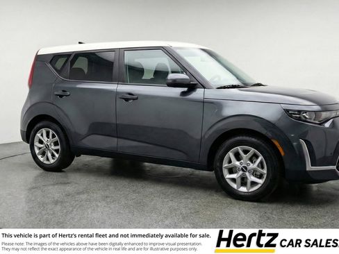 Used 2025 Kia Soul LX w/ LX Technology Package FWD image 1