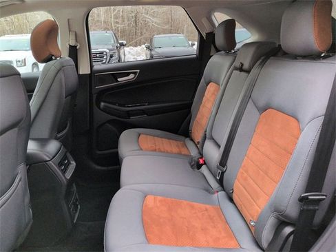 Used 2018 Ford Edge SEL w/ Equipment Group 201A image 25