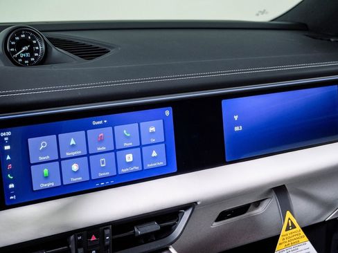 New 2025 Porsche Macan 4S Electric image 22