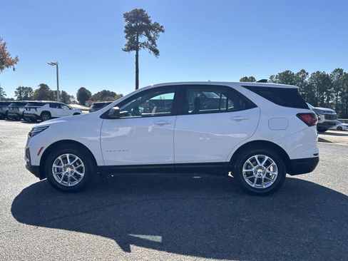 Used 2024 Chevrolet Equinox LS image 7