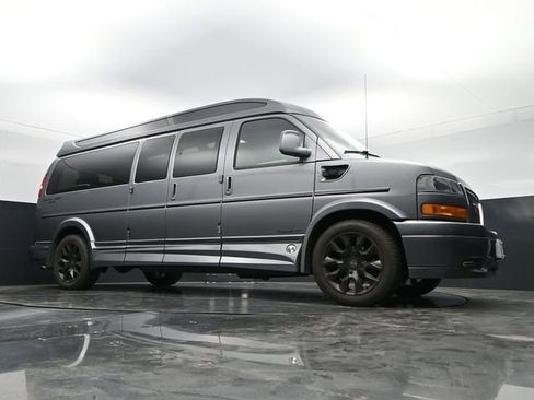 Used 2020 GMC Savana 2500 Extended w/ Enhanced Convenience Package RWD image 38