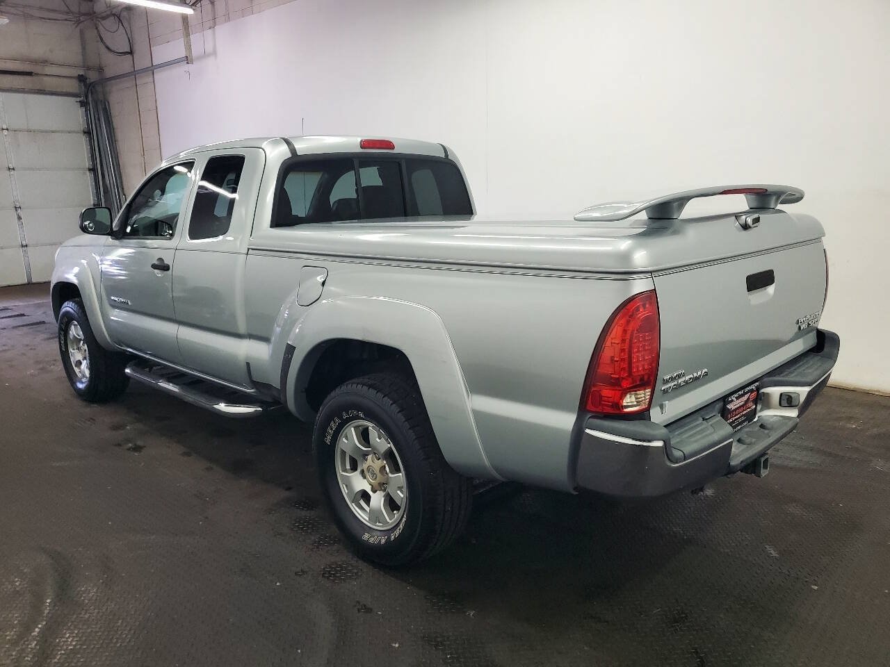 Used 2006 Toyota Tacoma PreRunner RWD image 5