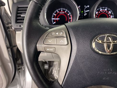 Used 2010 Toyota Highlander 4WD image 18