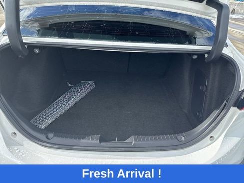 Used 2018 MAZDA MAZDA3 Touring image 13