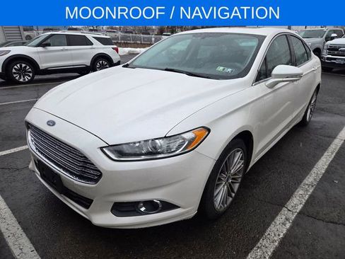 Used 2013 Ford Fusion SE image 2