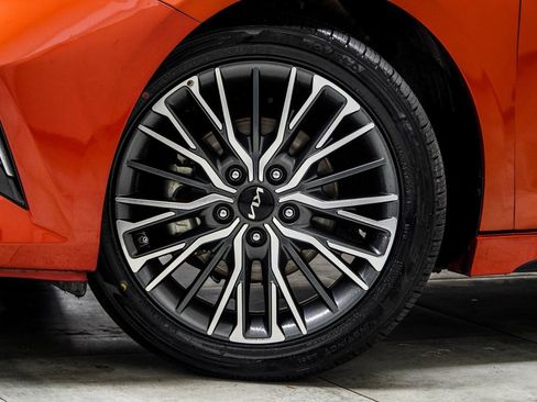 Used 2024 Kia Forte GT-Line w/ GT-Line Premium Package image 3