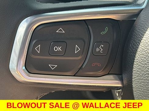 Used 2026 Jeep Wrangler Unlimited Sahara AWD/4WD image 23