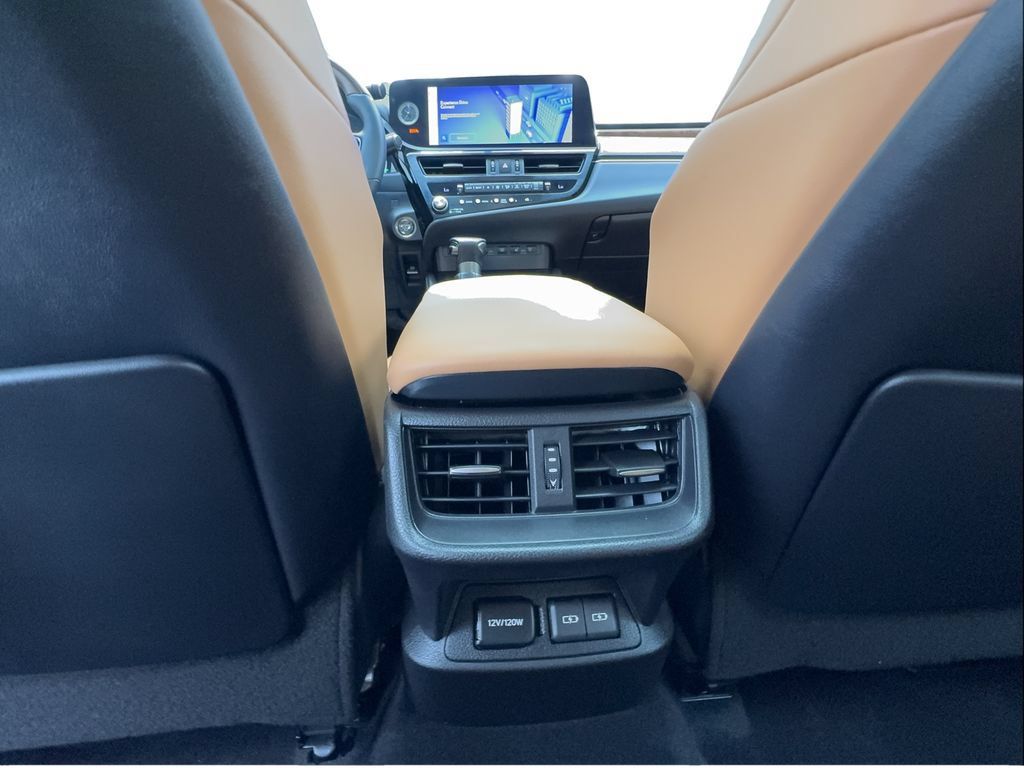 Used 2023 Lexus ES 300h w/ Accessory Package (Z1) FWD image 41