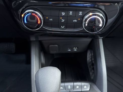 New 2026 Chevrolet TrailBlazer LT w/ Midnight Edition FWD image 15