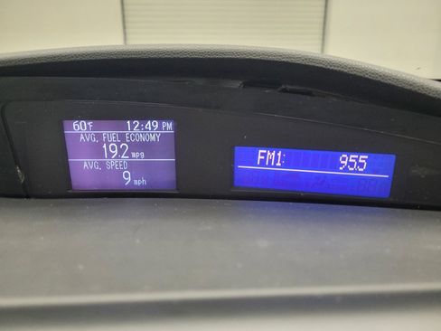 Used 2013 MAZDA MAZDA3 i Sport image 25