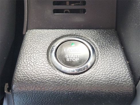 Used 2019 Ford F150 Platinum w/ Equipment Group 701A Luxury image 22