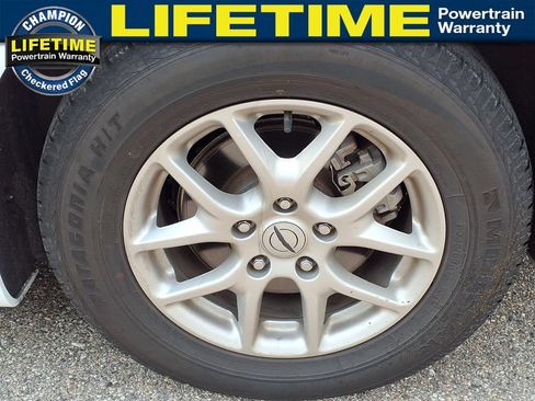 Used 2024 Chrysler Pacifica Touring-L FWD image 9