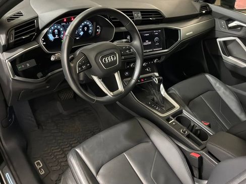 Used 2024 Audi Q3 2.0T Premium w/ Convenience Package AWD/4WD image 18