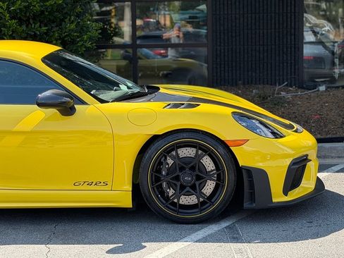 Used 2025 Porsche 718 Cayman GT4 RS w/ Weissach Package RWD image 23