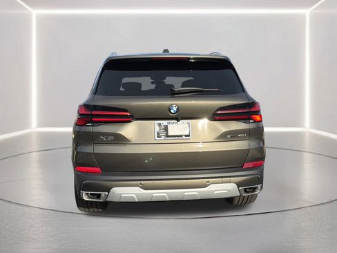 New 2026 BMW X5 sDrive40i image 26