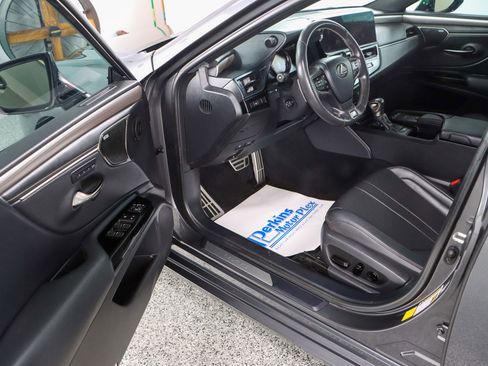 Used 2022 Lexus ES 350 F Sport FWD image 3
