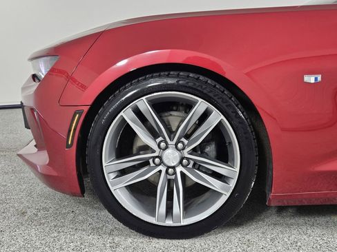 Used 2016 Chevrolet Camaro LT RWD image 6