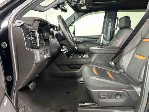 Used 2024 GMC Sierra 2500 AT4 w/ AT4 Premium Plus Package image 11