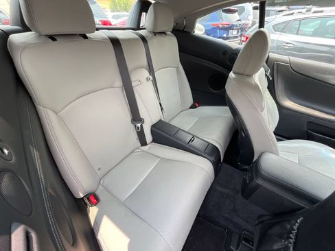Used 2012 Lexus IS 250C w/ Luxury Pkg RWD image 11