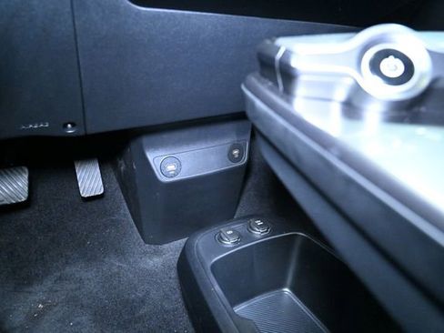 Used 2024 Kia EV6 Wind image 31