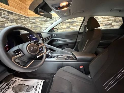 Certified 2023 Hyundai Elantra SEL w/ Cargo Package FWD image 13