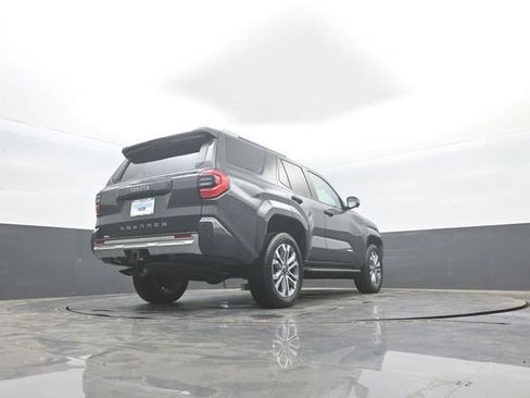 Used 2025 Toyota 4Runner Limited AWD/4WD image 38