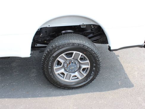 Used 2025 Ford F350 XLT AWD/4WD image 6