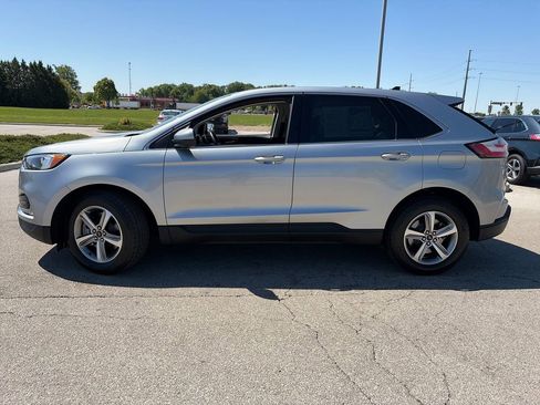 Used 2024 Ford Edge SEL w/ Convenience Package AWD/4WD image 4