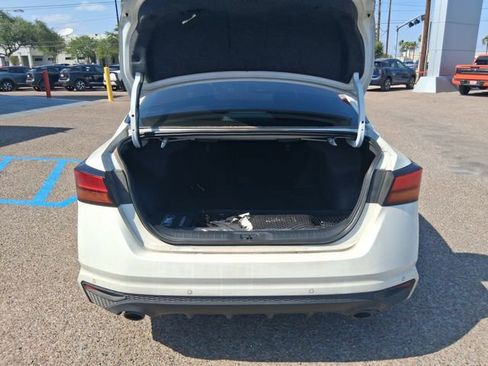 Certified 2025 Nissan Altima 2.5 SR image 6