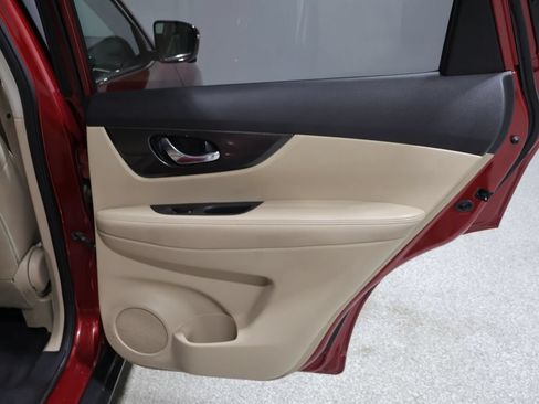 Used 2016 Nissan Rogue SL AWD/4WD image 21
