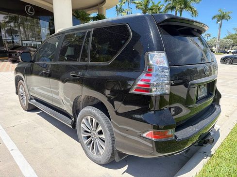 Used 2023 Lexus GX 460 Luxury w/ Accessory Package AWD/4WD image 13